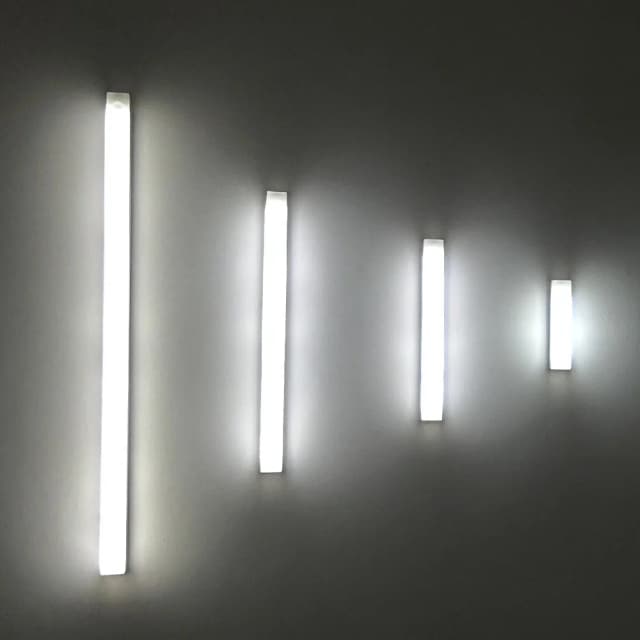 充電式 LED モーションセンサーナイトライトアンダーキャビネットコードレスランプキッチンワードローブベッドサイド誘導ストリップバーライト