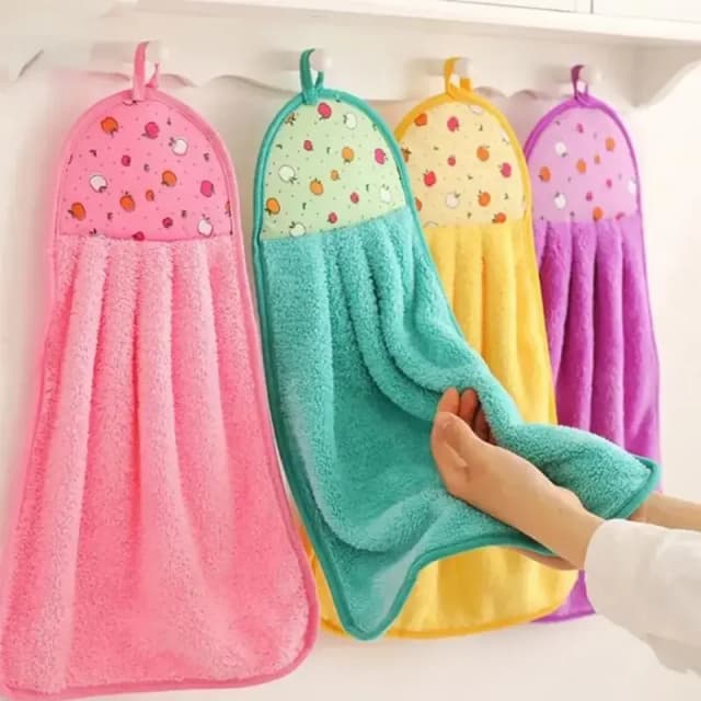 台所用品、4つのスタッド