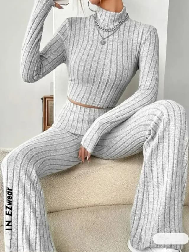 女性用ツーピースセット,ラウンドネックトップス,ルーズパンツ,モノクロストリートウェア,カジュアルホリデースーツ,エレガントでファッショナブル,秋冬
